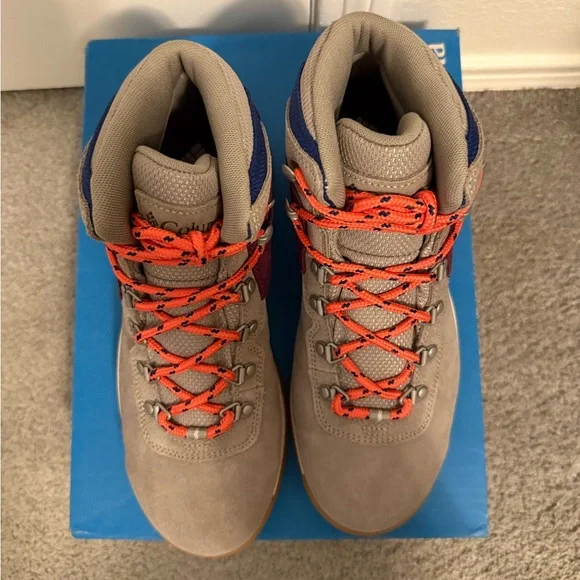 Columbia Women's Hiking Boots NWT - Picture 7 of 7